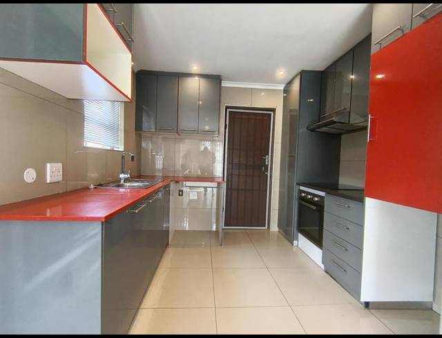 2 BEDROOM HOUSE FOR SALE IN PROTEA VILLAGE